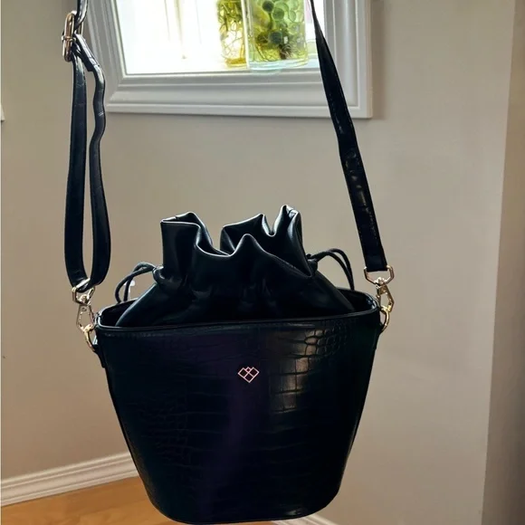 2/$15 Laura Faux Crocodile bucket bag - Picture 2 of 3